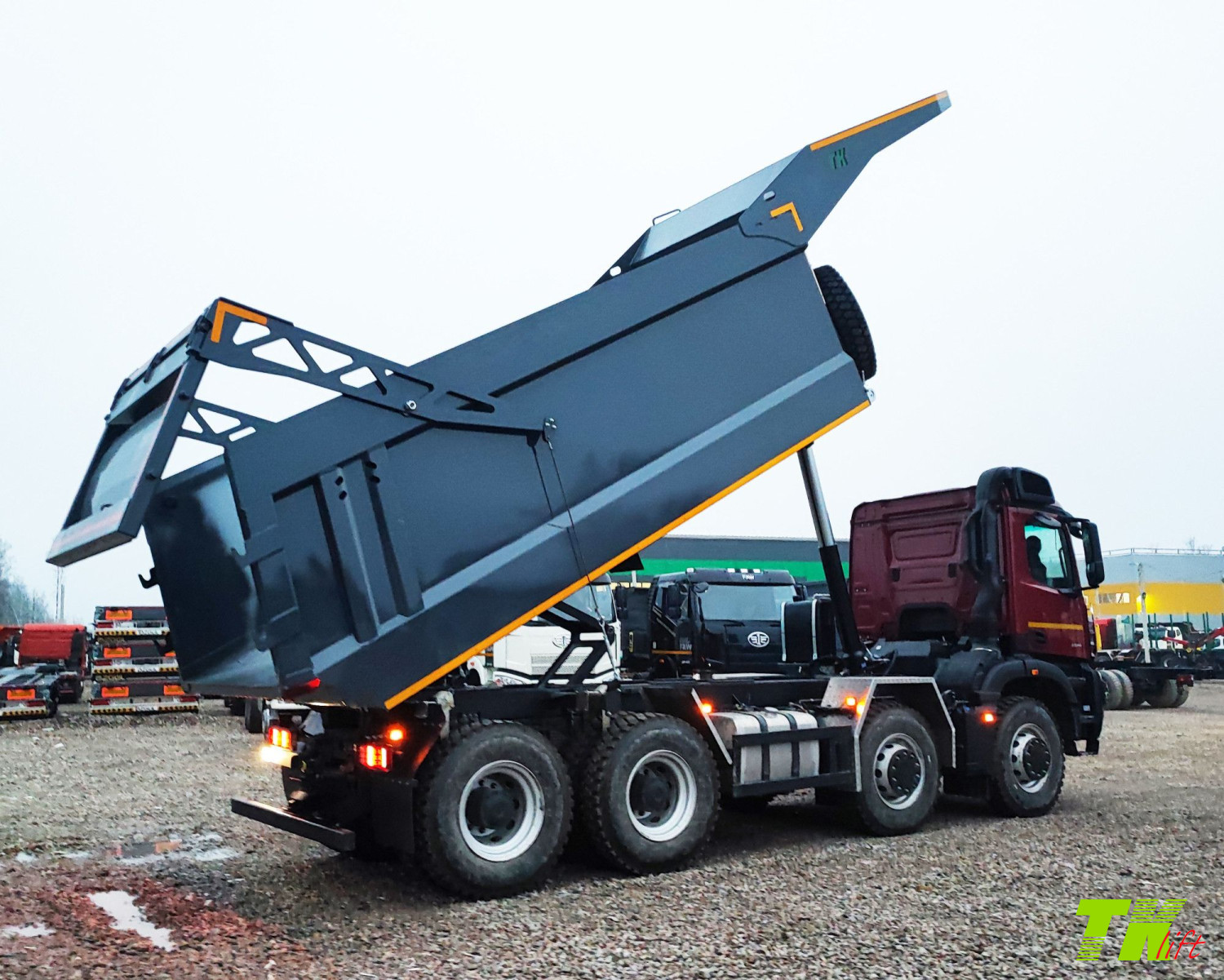 Новый карьерный самосвал с кузовом 25 м3 КАМАЗ 65951 8х4 Новый карьерный самосвал с кузовом 25 м3 КАМАЗ 65951 8х4