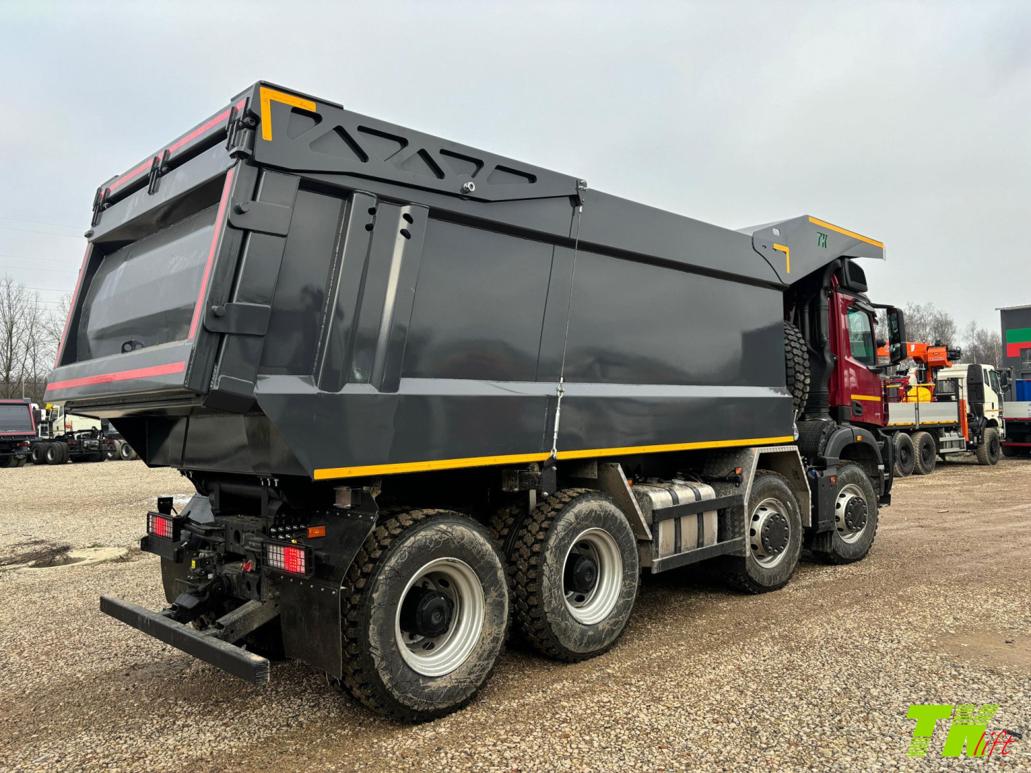 Самосвал карьерный КАМАЗ 65951 8х4 с кузовом ТОРГ-КОМС 25 м3 Купить карьерный самосвал КАМАЗ 65951 8х4 с кузовом ТОРГ-КОМС 25 м3